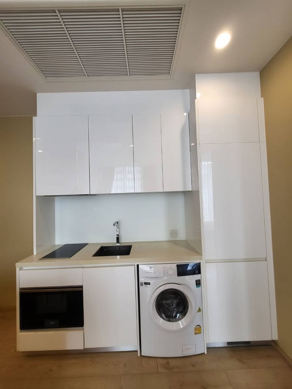 ให้เช่าคอนโดสุขุมวิท อโศก ทองหล่อ : Noble BE19 (โนเบิล บี นายทีน)