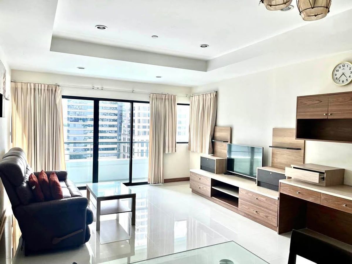 For RentCondoSathorn, Narathiwat : 🔥 Great Deal🔥For Ret🏡 Sathorn Garden✨newly Renovated 🛌2Bedroom Only 42K/MONTH