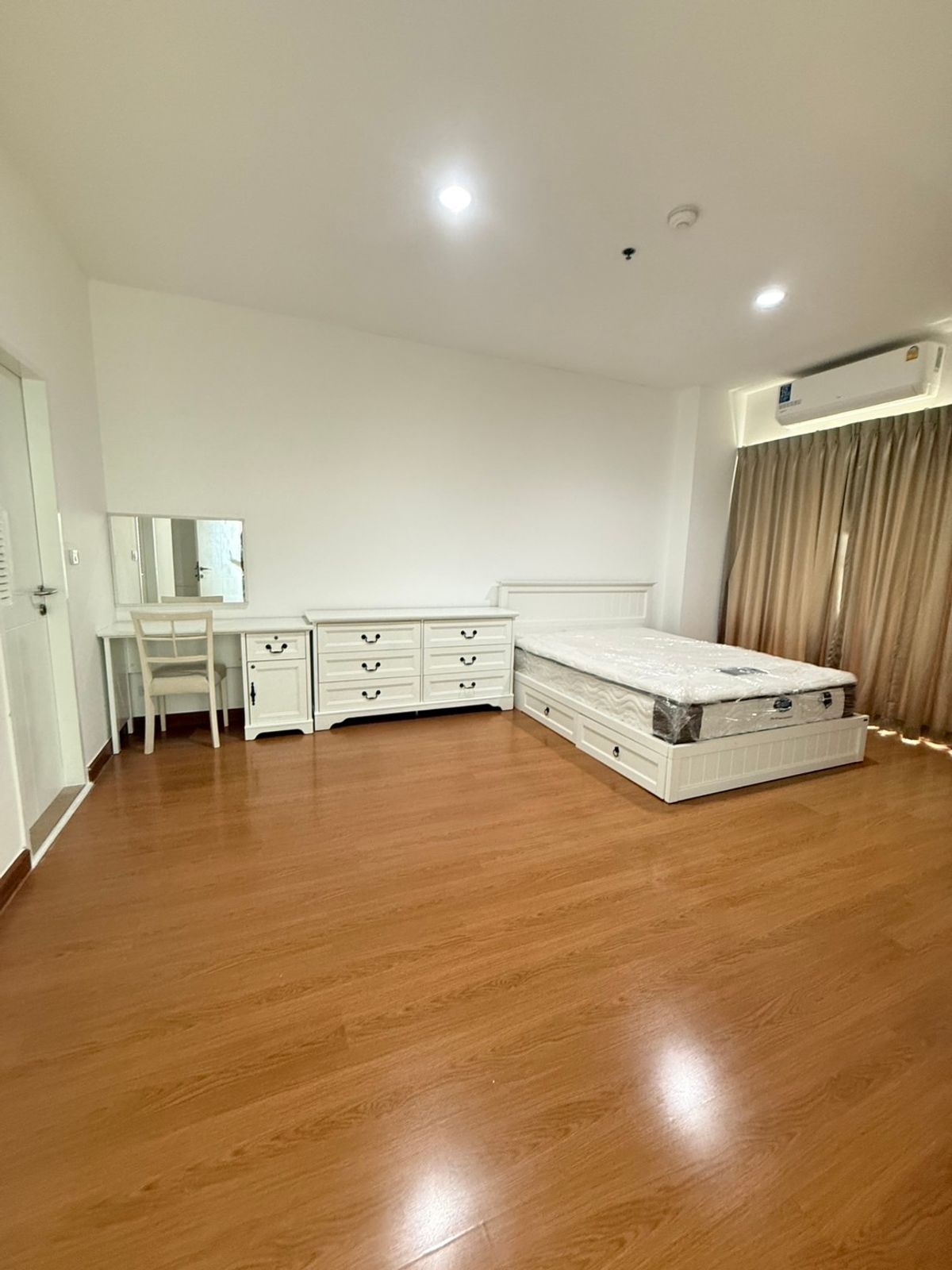 For RentCondoPattanakan, Srinakarin : New new room for the family at The Four Wing Residence Srinakarin