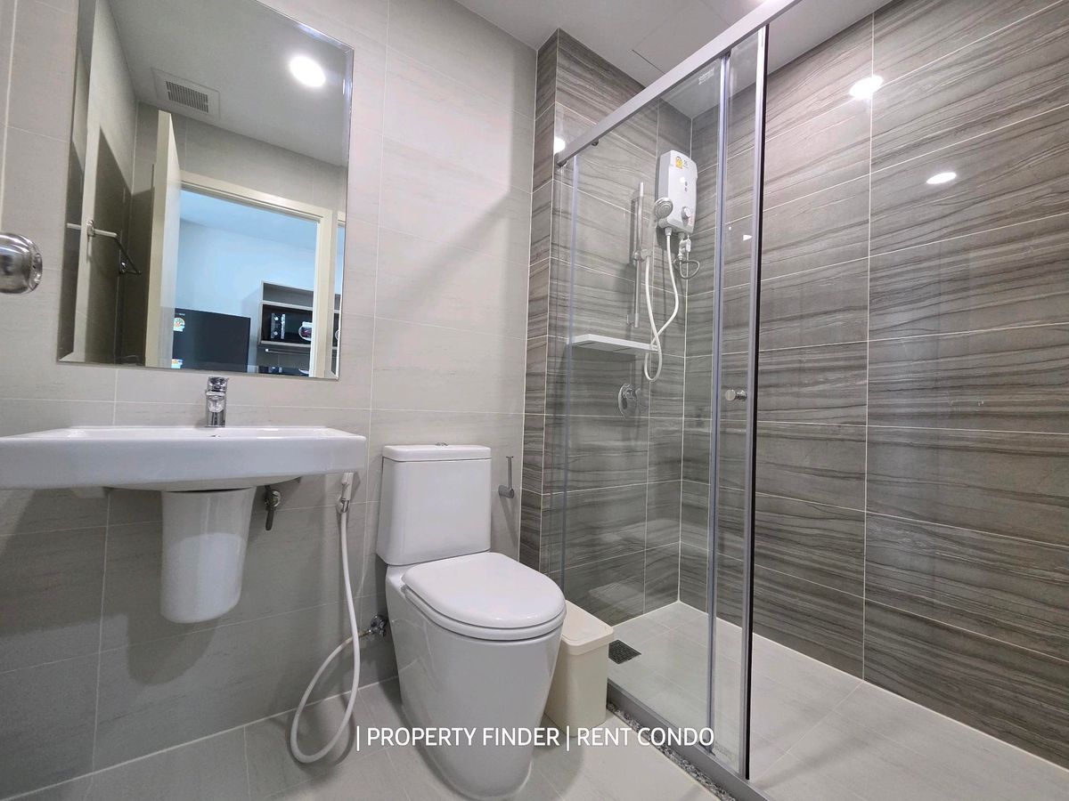 For RentCondoSamut Prakan,Samrong : Condo for rent Supalai Veranda Sukhumvit 117  Make an appointment to view the room 👉line: @pfbkk