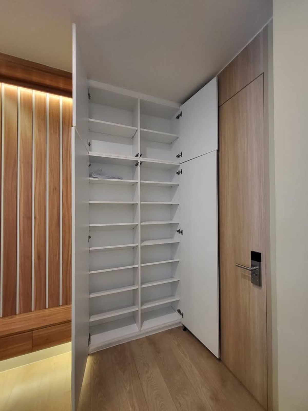 ให้เช่าคอนโดสุขุมวิท อโศก ทองหล่อ : Noble BE19 (โนเบิล บี นายทีน)