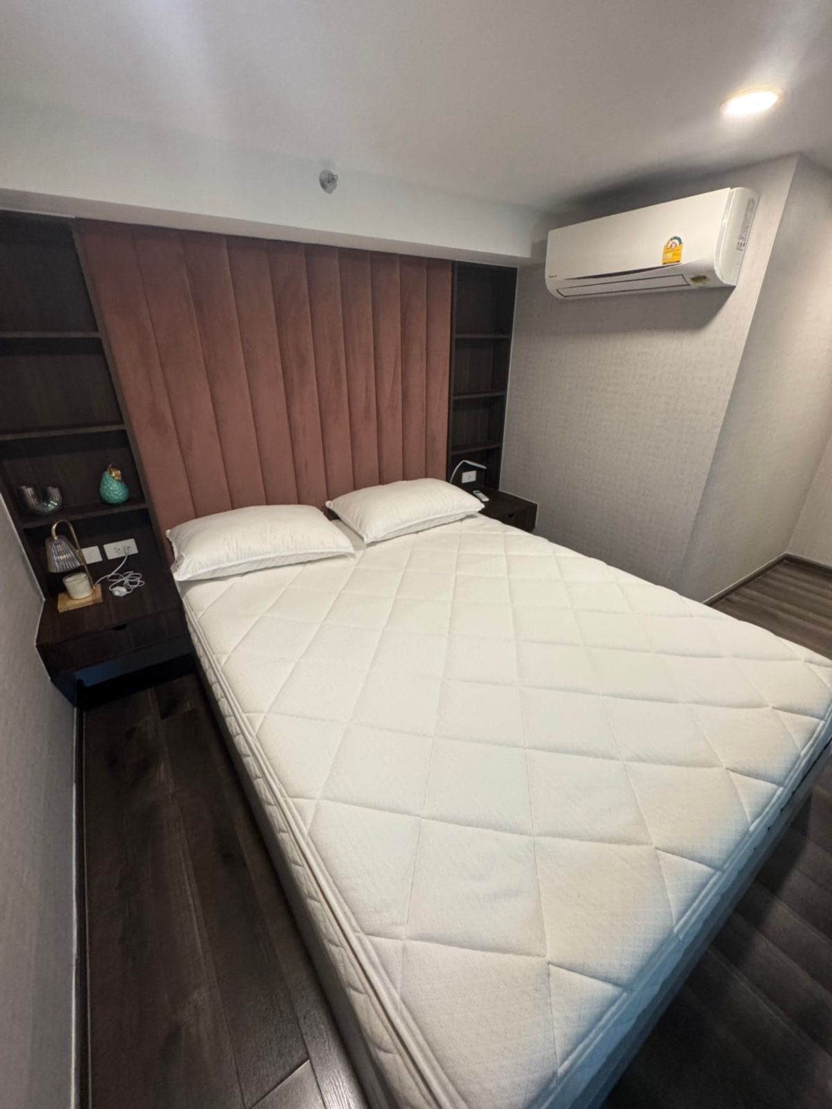 ให้เช่าคอนโดพระราม 9 เพชรบุรีตัดใหม่ RCA : 🔥 For Rent Duplex 1Bedrooms 🔥 Knightbrige Space Rama9