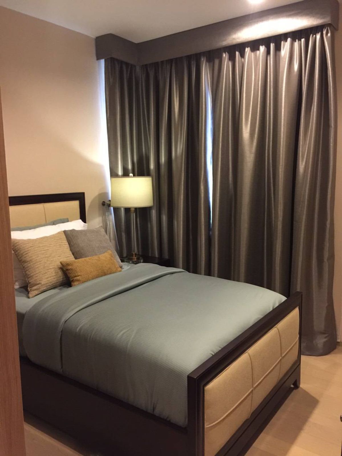 ให้เช่าคอนโดสุขุมวิท อโศก ทองหล่อ : For Rent Condo HQ Thonglor fully furnished (S15-11631)