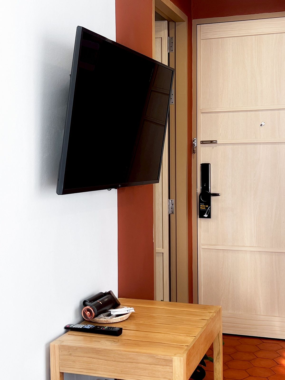 ให้เช่าสีลม ศาลาแดง บางรัก : Line ID : @zimple_asset  ห้องพักสไตล์มินิมอล ย่านสีลม Fully Furnished บรรยากาศเงียบสงบเหมาะแก่การพักผ่อน เดินทางสะดวก ไม่ไกลจากBTS สุรศักดิ์