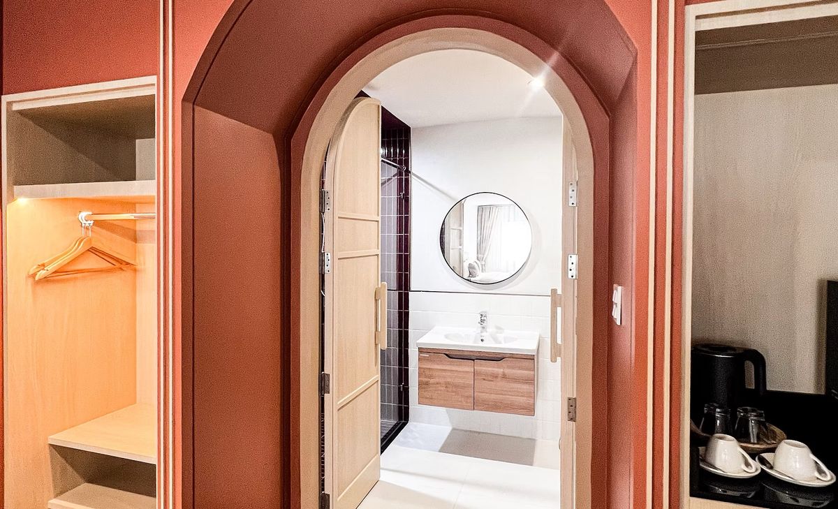 ให้เช่าสีลม ศาลาแดง บางรัก : Line ID : @zimple_asset  ห้องพักสไตล์มินิมอล ย่านสีลม Fully Furnished บรรยากาศเงียบสงบเหมาะแก่การพักผ่อน เดินทางสะดวก ไม่ไกลจากBTS สุรศักดิ์