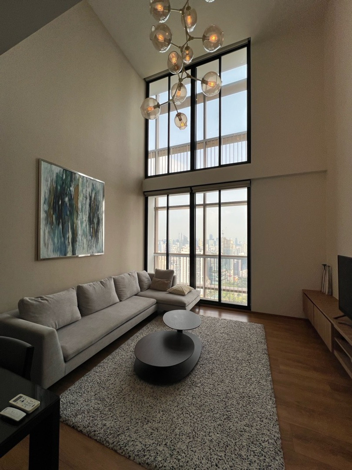 For RentCondoSukhumvit, Asoke, Thonglor : 🔫💦 Settle In Before Songkran! 2-Bedroom Duplex at Park 24 – 80,000 THB/month