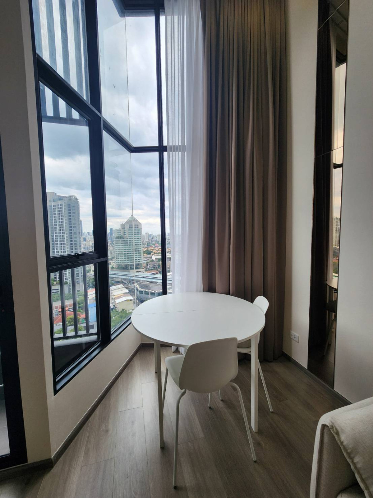 For RentCondoOnnut, Udomsuk : Luxury Condo for Rent | Knightsbridge Space Sukhumvit - Rama 4 in the city center