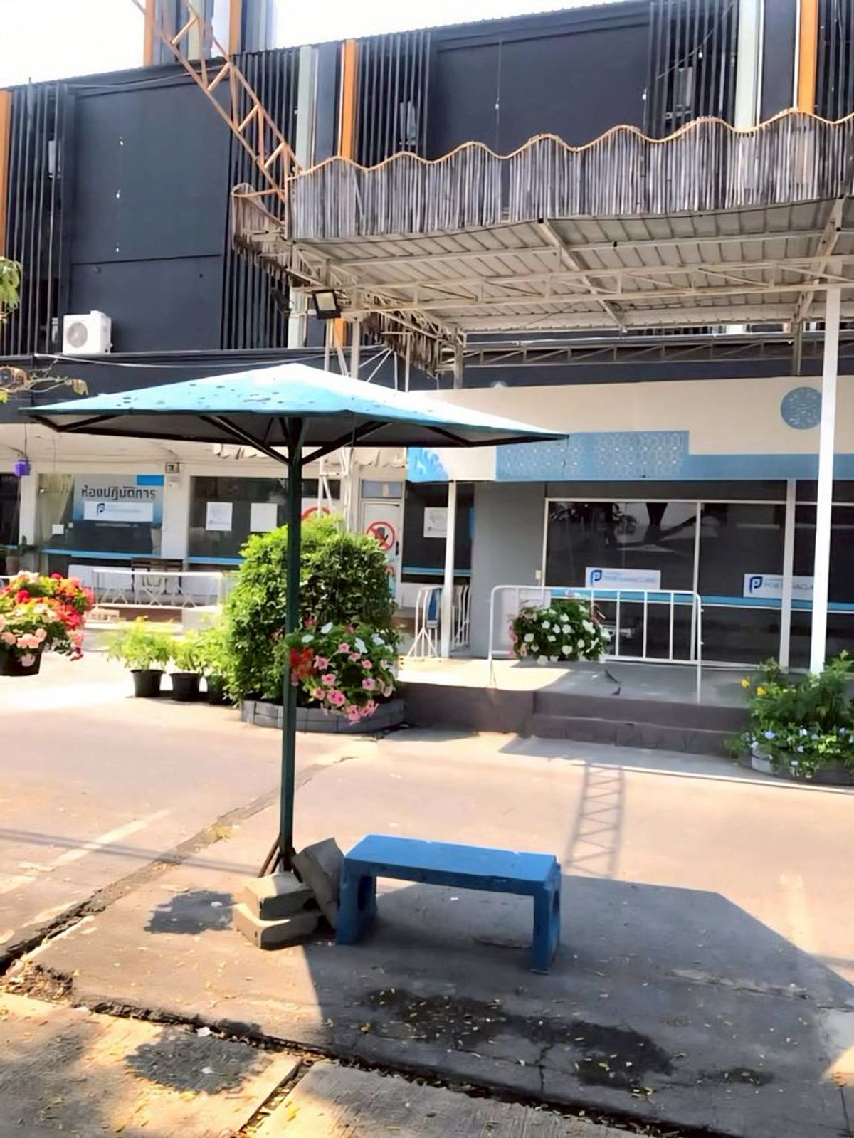 ให้เช่าที่ดินรามคำแหง หัวหมาก : ให้เช่า ที่ดินระยะยาว ติดถนนใหญ่รามคำแหง 33 ไร่ ซอยรามคำแหง 100 พร้อมโครงสร้าง ใกล้รถไฟฟ้าเพียง 70 เมตร แขวงสะพานสูง สะพานสูง กรุงเทพมหานคร