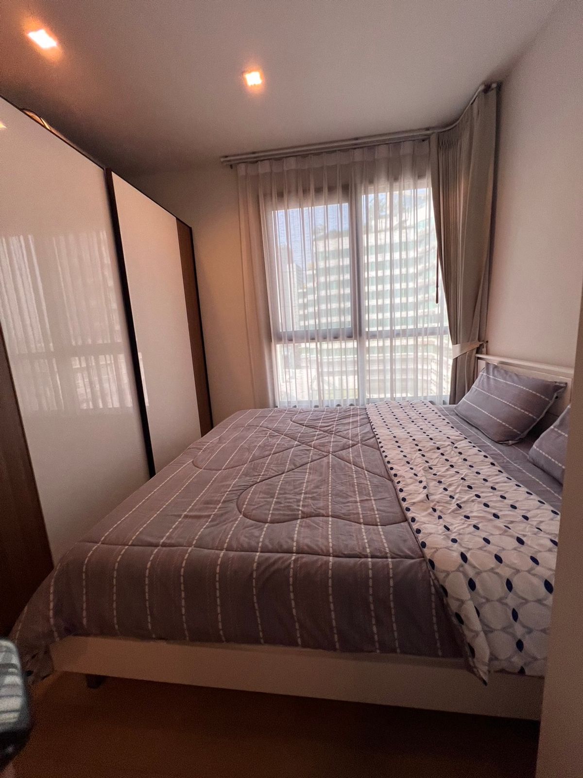 ให้เช่าคอนโดสุขุมวิท อโศก ทองหล่อ : For Rent Condo HQ Thonglor fully furnished (S15-11672)