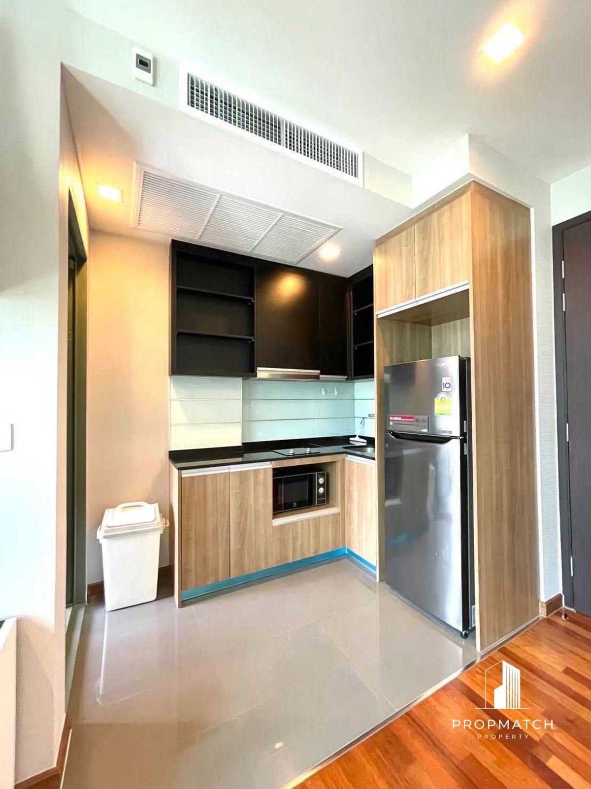For RentCondoRatchathewi,Phayathai : ✨Flash Deal ✨Wish Signature @ Midtown Siam (1Bed 1Bath 35SQM.) Completely decorated !! Only 23,000 baht per month Tel.0981315848 @PropMatch