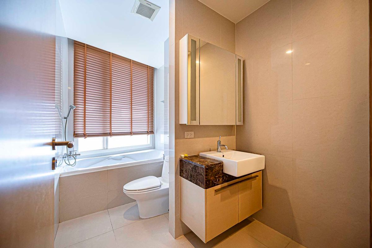 ให้เช่าคอนโดสุขุมวิท อโศก ทองหล่อ : For Rent Condo 39 By Sansirit  fully furnished (S15-7232)