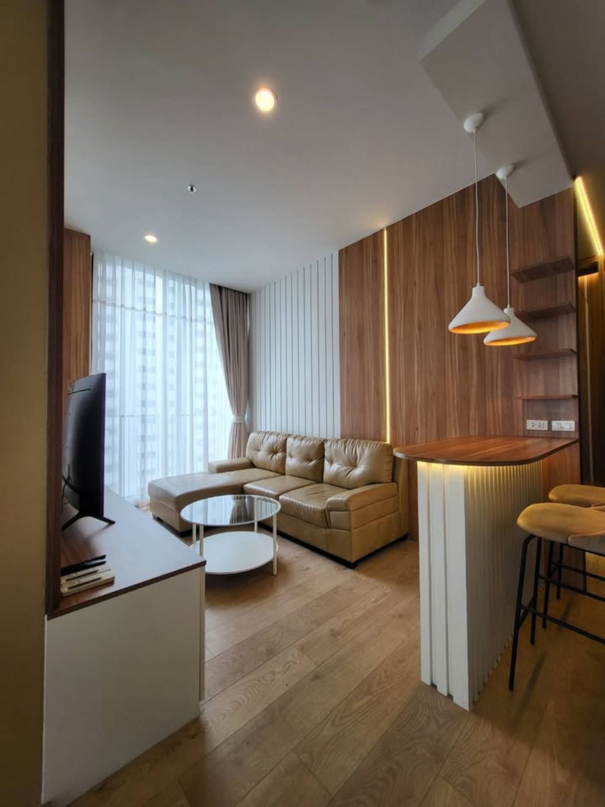 ให้เช่าคอนโดสุขุมวิท อโศก ทองหล่อ : Noble BE19 (โนเบิล บี นายทีน)