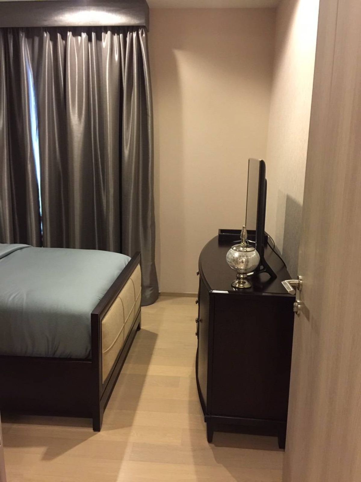 ให้เช่าคอนโดสุขุมวิท อโศก ทองหล่อ : For Rent Condo HQ Thonglor fully furnished (S15-11631)