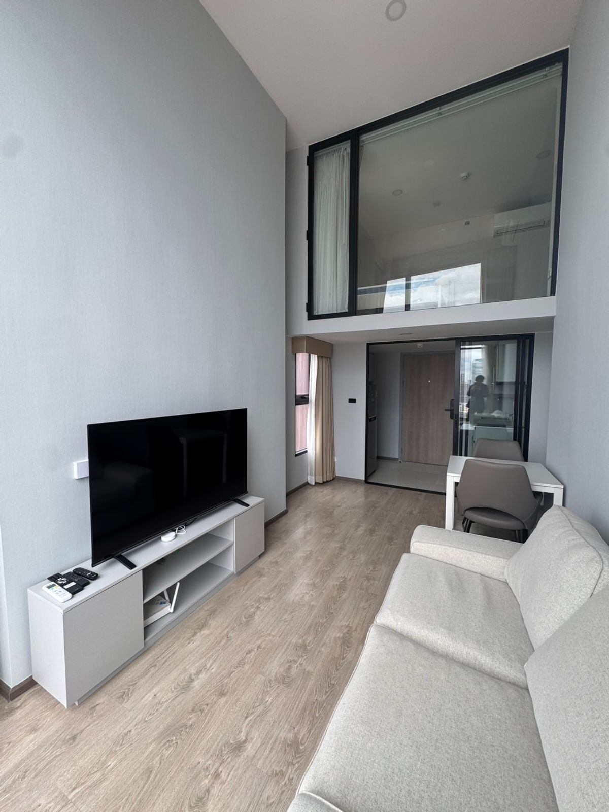 ให้เช่าคอนโดรัชดา ห้วยขวาง : 🔥 For Rent Duplex 2Bedrooms 🔥SoHo BKK Ratchada