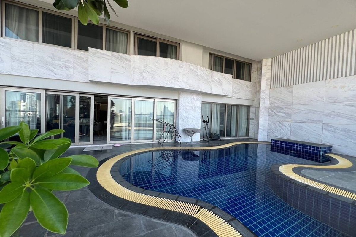 For SaleCondoSukhumvit, Asoke, Thonglor : 🔥 For Sale !! high floor 20++, private swimming pool!!🔥 Code C20250800091..........Le Raffine Sukhumvit 24, 3 bedroom Duplex, 5 bathroom, furnished, Special Deal!!📣📣