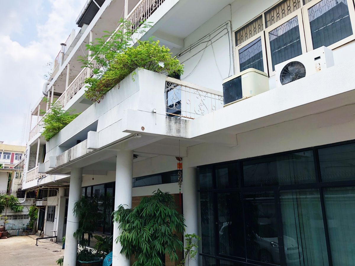 For RentOfficeSathorn, Narathiwat : Office for rent/cold room near Silom Rama 3