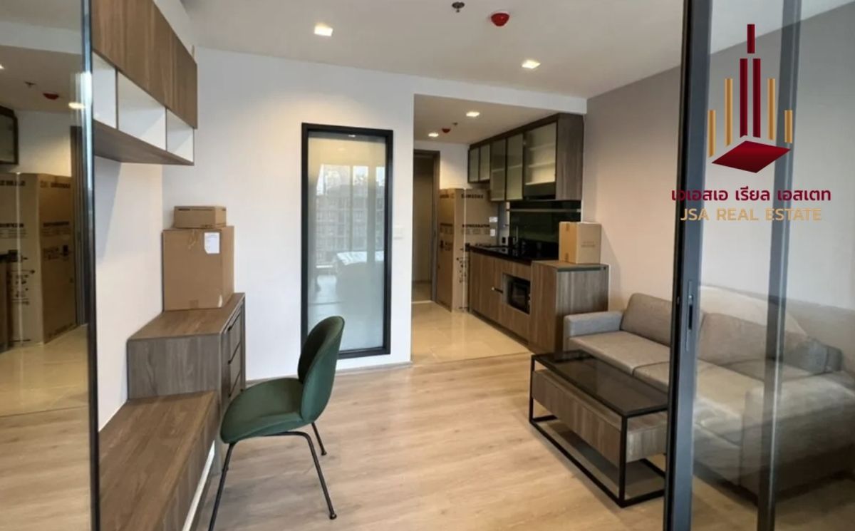 For RentCondoLadprao, Central Ladprao : ✨ For Rent: The Line Phahonyothin Park Condo ✨ 💰 ONLY 18,000 THB/Month