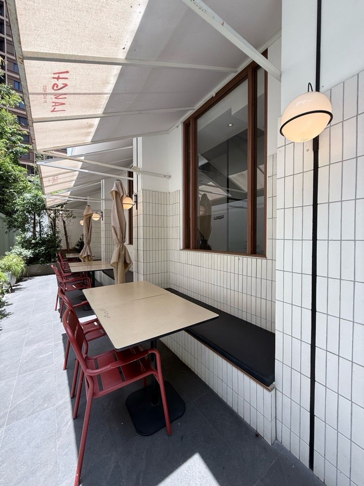 เซ้งร้านค้า/ตลาดนัดวิทยุ ชิดลม หลังสวน : 📌 เซ้ง 𝟰.𝟱 𝗠 ร้านอาหารและบาร์ญี่ปุ่น ใน หลังสวน , ขนาด 132 ตรม ไม่รวม พื้นที่ Out Door , 2 ชั้น , 48 ที่นั่ง 

📌 Take Over : Japanese Restaurant and Bar in Luangsuan , 132 sqm  ( Not Including Out Door ) , 2 Storeys 

** Take Over : 𝟰,𝟱𝟬𝟬,𝟬𝟬𝟬 