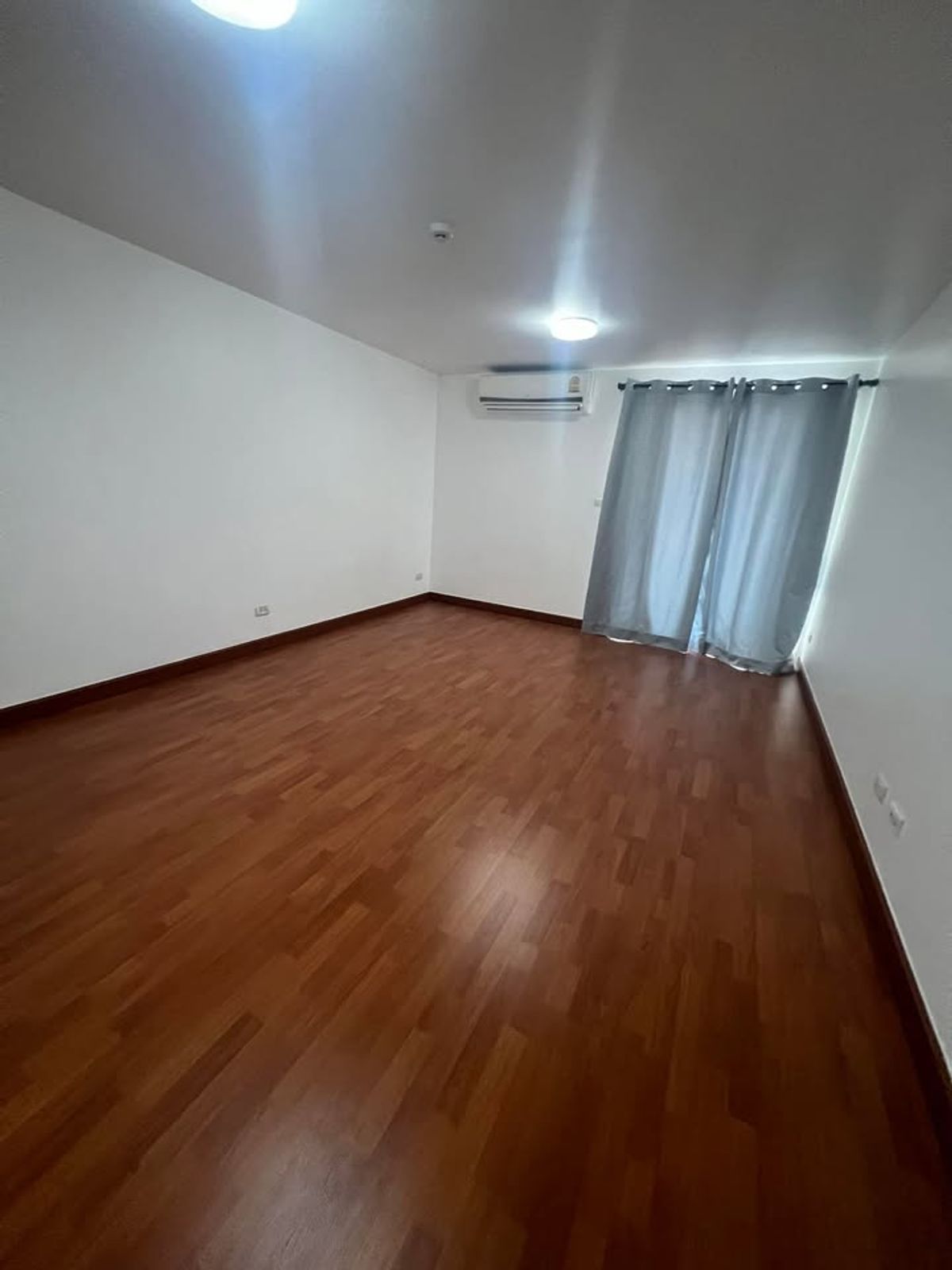 ขายคอนโดอ่อนนุช อุดมสุข : ห้องเปล่าราคาดีพิเศษ คุ้มมาก!!⭐Regent Home 22 Sukhumvit 85 (รีเจ้นท์ โฮม 22 สุขุมวิท 85)