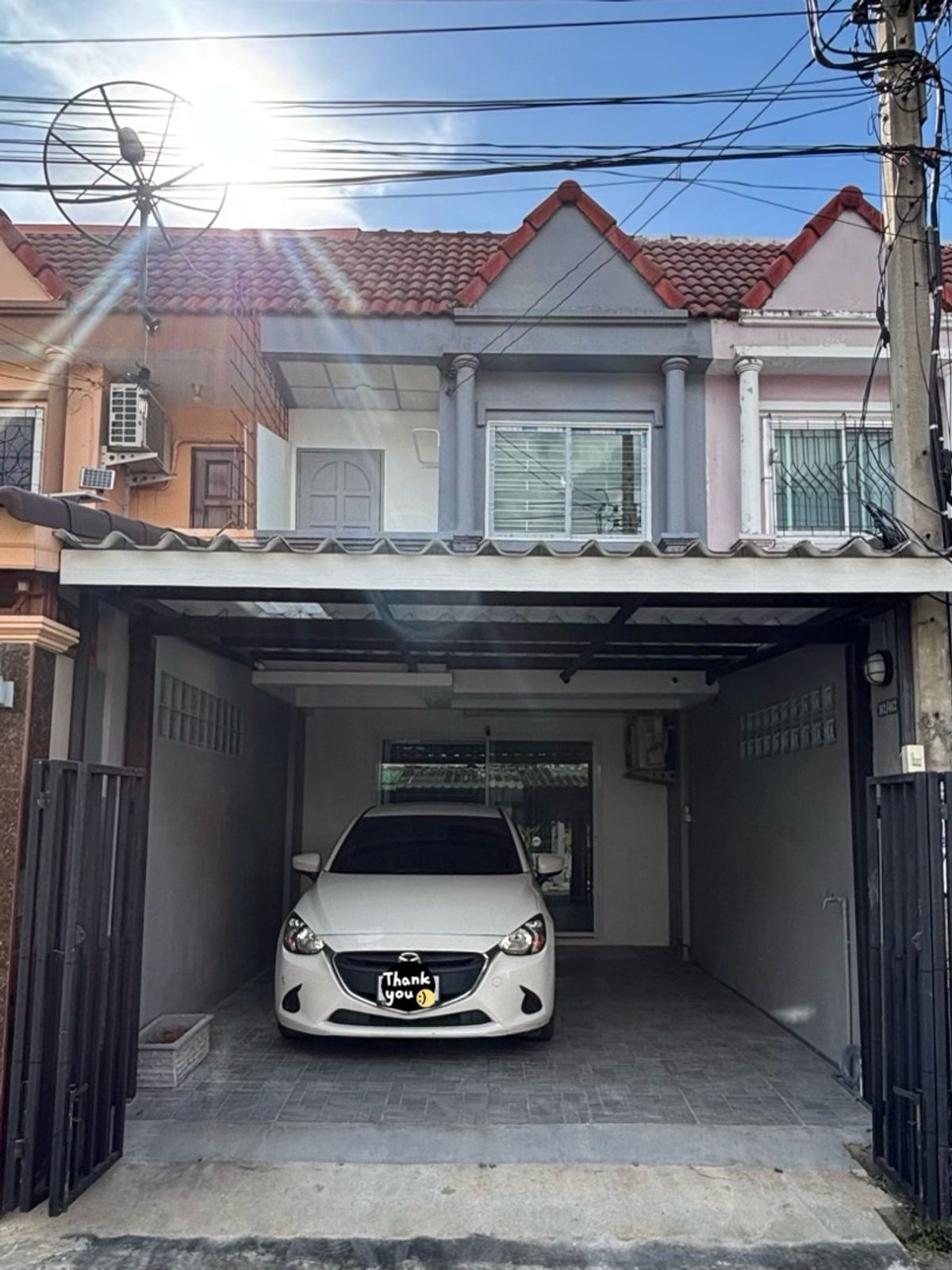 ขายทาวน์โฮมนนทบุรี บางใหญ่ บางบัวทอง : ทาวน์เฮ้าส์ ป.ผาสุขนิเวศน์ ใกล้ถนนใหญ่มาก