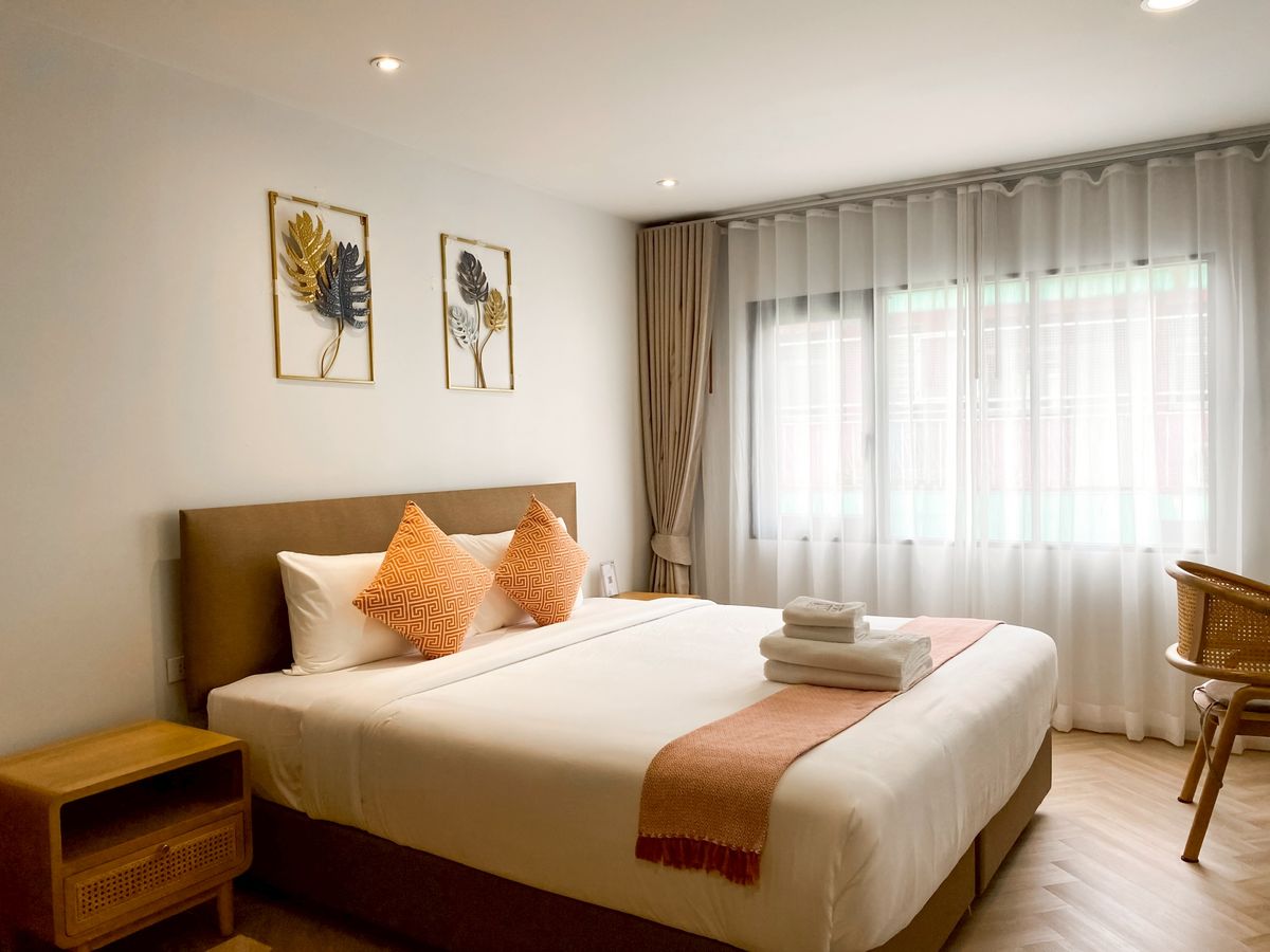 ให้เช่าสีลม ศาลาแดง บางรัก : Line ID : @zimple_asset  ห้องพักสไตล์มินิมอล ย่านสีลม Fully Furnished บรรยากาศเงียบสงบเหมาะแก่การพักผ่อน เดินทางสะดวก ไม่ไกลจากBTS สุรศักดิ์