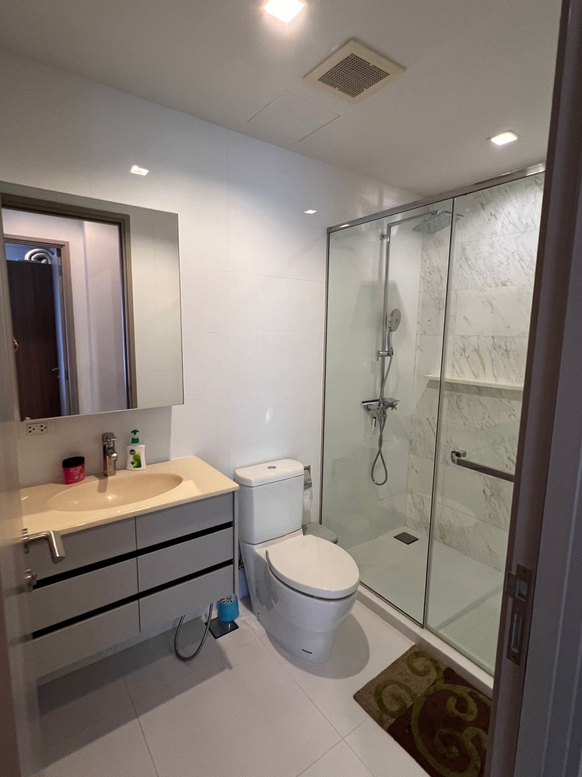 ให้เช่าคอนโดสุขุมวิท อโศก ทองหล่อ : For Rent Condo HQ Thonglor fully furnished (S15-11672)