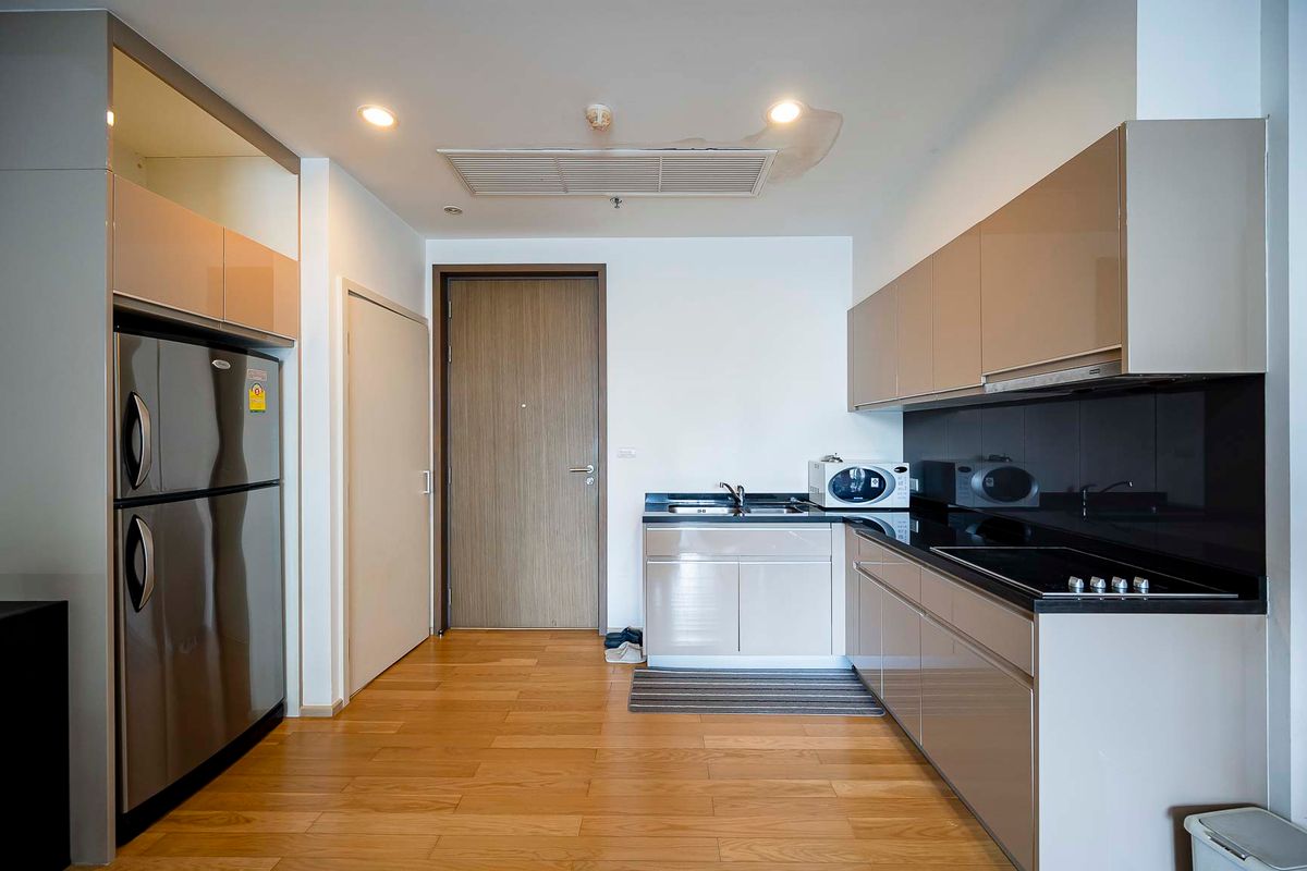ให้เช่าคอนโดสุขุมวิท อโศก ทองหล่อ : For rent condo The XXXIX (The Thirty-Nine) 2 Bed fully furnished (S15-21916) 