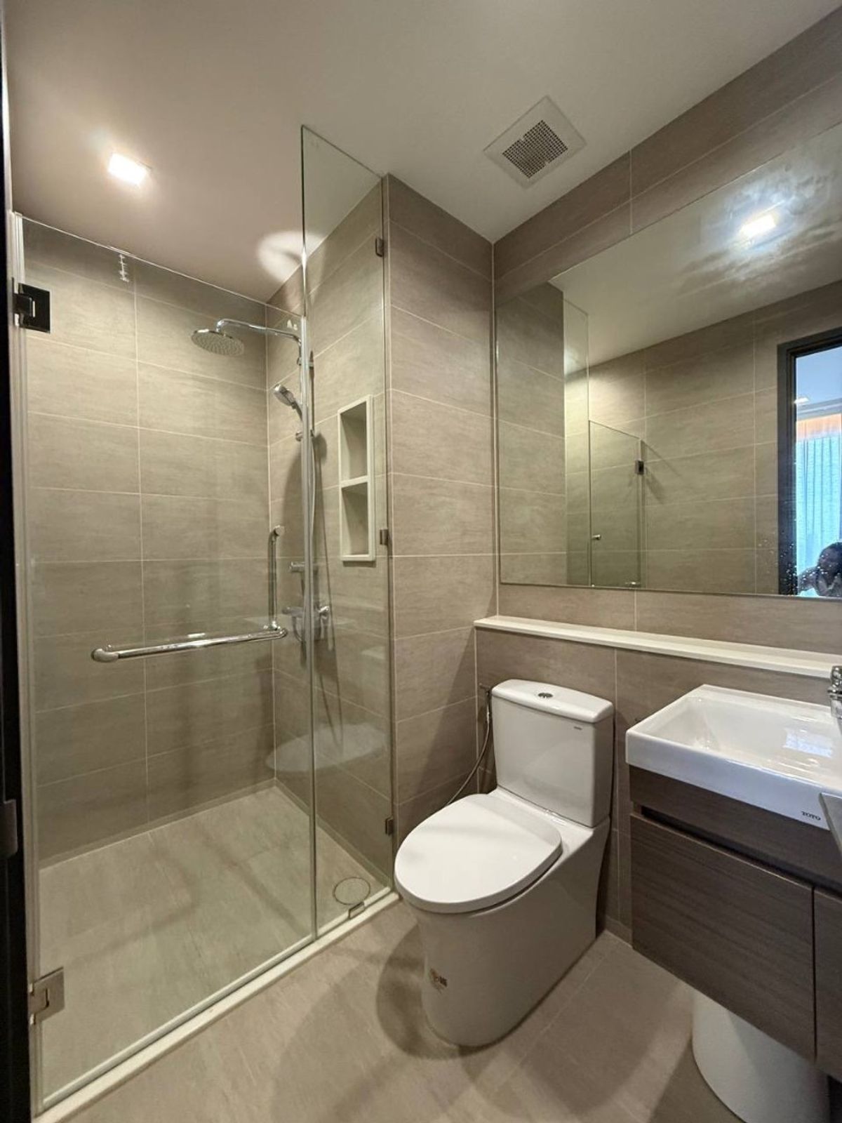 ให้เช่าคอนโดสาทร นราธิวาส : ให้เช่า 🔥 RHYTHM CHAROENKRUNG PAVILLION 🔥 เฟอร์นิเจอร์ และ เครื่องใช้ไฟฟ้าครบ ใกล้ BTS สะพานตากสิน