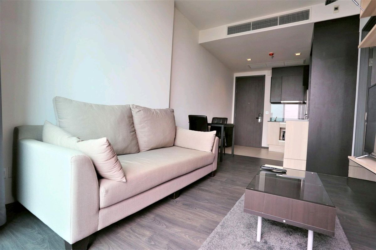 ให้เช่าคอนโดสุขุมวิท อโศก ทองหล่อ : Edge Sukhumvit 23