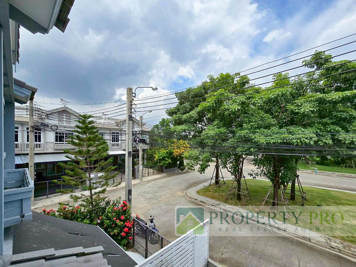 ขายทาวน์โฮมสมุทรปราการ สำโรง : ขาย บ้าน Villaggio บางนา ทาวน์โฮม 2 ชั้น 2 ห้องนอน 18 ตรว 110 ตรม สภาพใหม่มาก ใกล้ สุวรรณภูมิ บางพลี บางเสาธง มหาวิทยาลัยอัสสัมชัญ ABAC : MJ25S-004