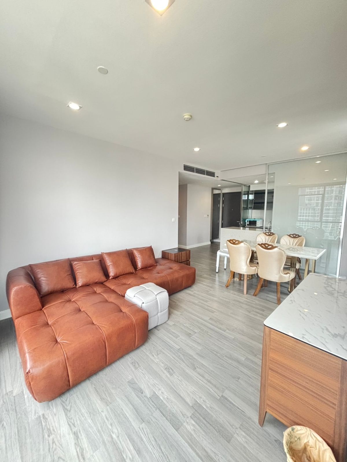 ให้เช่าคอนโดสยาม จุฬา สามย่าน : For Rent The Room Rama 4 | Near MRT Samyan | เงียบสงบ เป็นส่วนตัว | ใกล้สาทร–สีลม