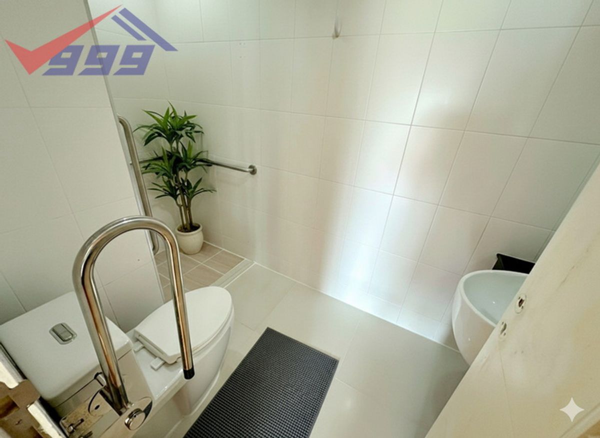 ขายคอนโดพัฒนาการ ศรีนครินทร์ : ขายด่วน คอนโดห้องใหญ่ กว้าง 3 ห้องนอน บนถนนศรีนครินทร์ แยกกรุงเทพกรีฑา