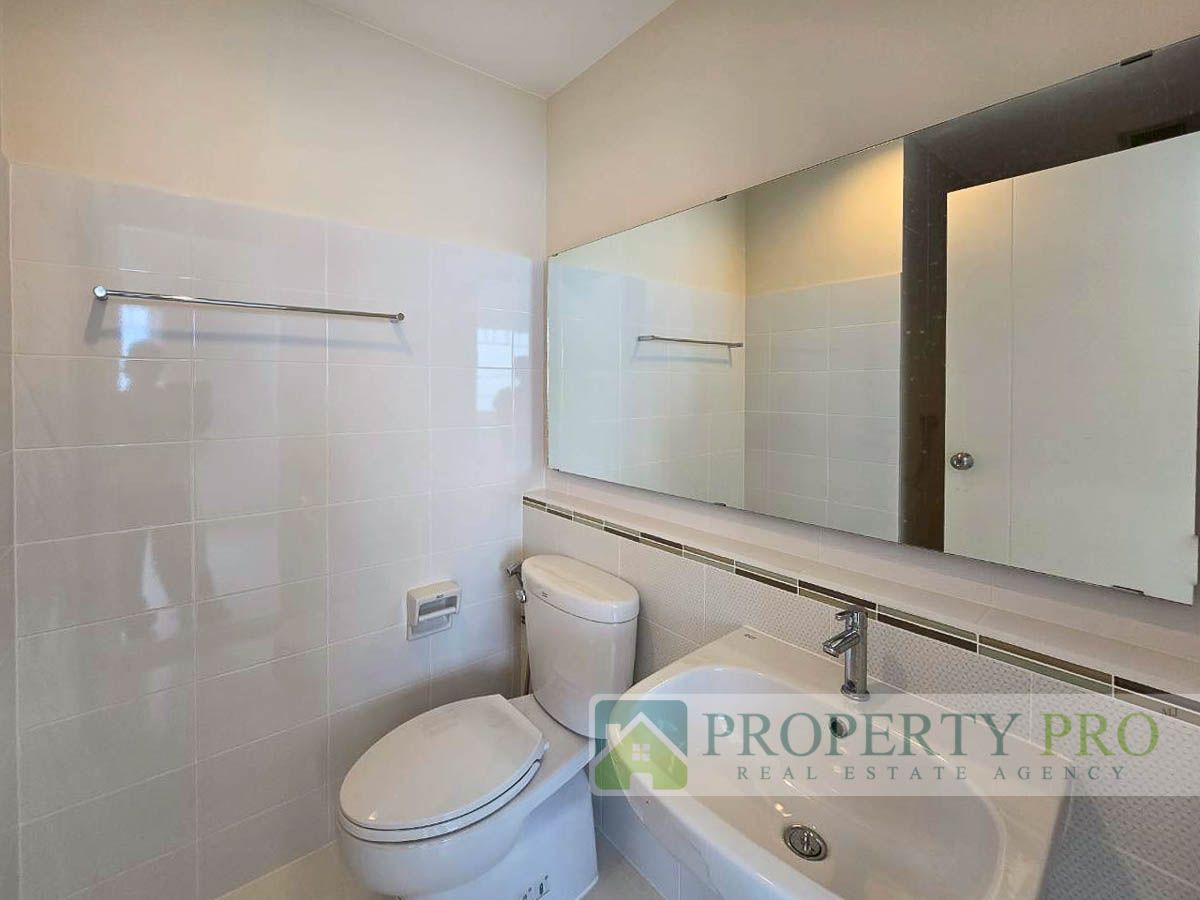 ขายทาวน์โฮมสมุทรปราการ สำโรง : ขาย บ้าน Villaggio บางนา ทาวน์โฮม 2 ชั้น 2 ห้องนอน 18 ตรว 110 ตรม สภาพใหม่มาก ใกล้ สุวรรณภูมิ บางพลี บางเสาธง มหาวิทยาลัยอัสสัมชัญ ABAC : MJ25S-004