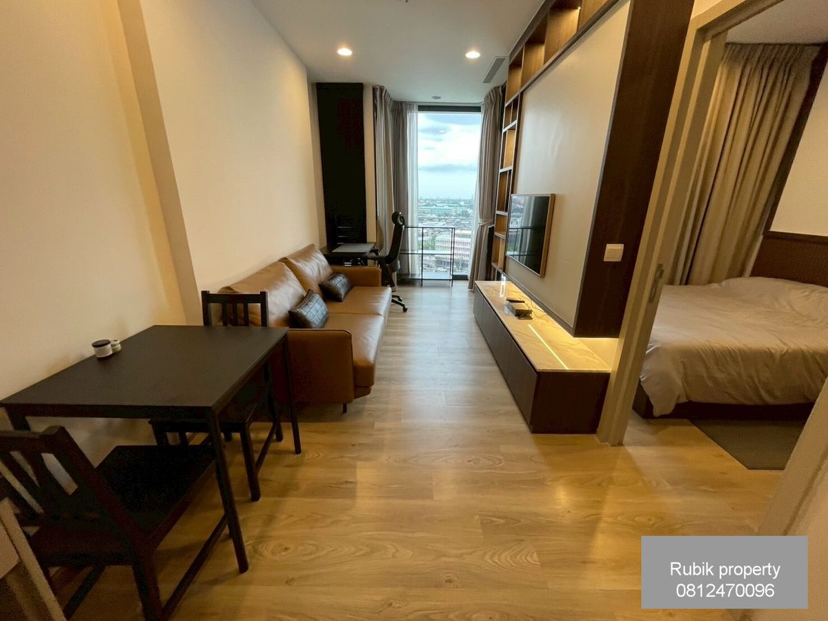 ให้เช่าคอนโดสุขุมวิท อโศก ทองหล่อ : ให้เช่า คอนโด Oka Haus สุขุมวิท 36 (RB1194) ชั้น 11 | ขนาด 35 ตร.ม. | หันทางทิศใต้ วิวเมือง