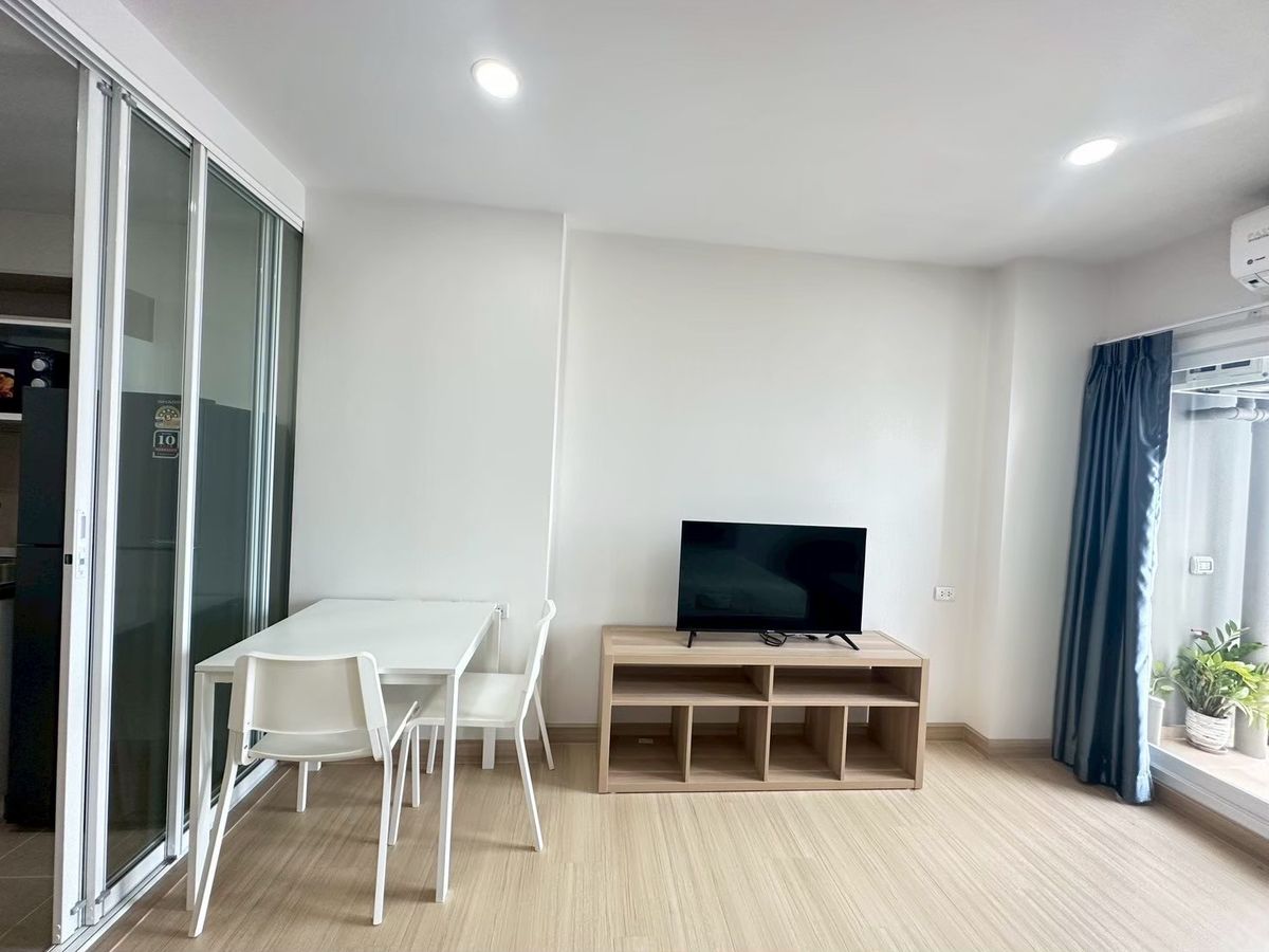 For RentCondoRamkhamhaeng, Hua Mak : A high class room, 1 studio rental, Supalai Werenda Ram, Supalai Veranda Ramkamhaeng