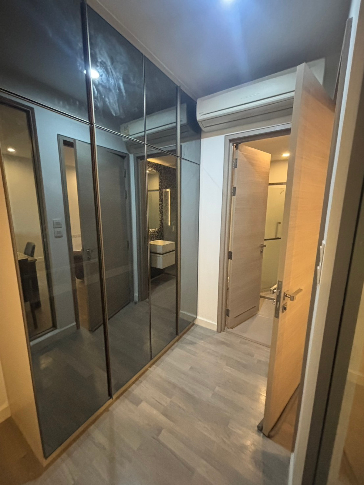 ให้เช่าคอนโดสยาม จุฬา สามย่าน : For Rent The Room Rama 4 | Near MRT Samyan | เงียบสงบ เป็นส่วนตัว | ใกล้สาทร–สีลม