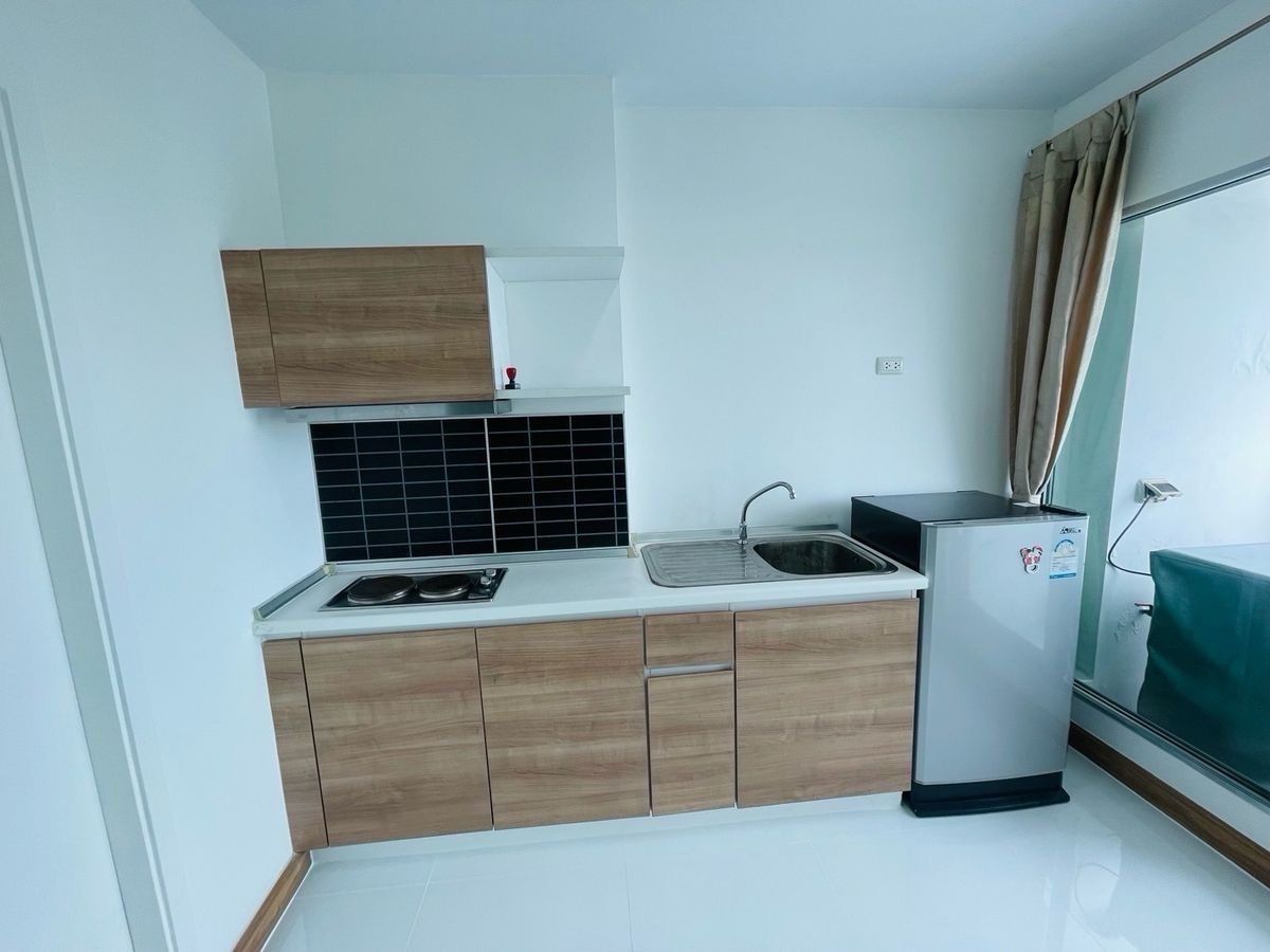 For RentCondoKhlongtoei, Kluaynamthai : 📍 ASPIRE Rama 4 Condo Rental 
 🌟 The high floor, corner room, full -fir view, with a washing machine near BTS Ekkamai only 800 meter
