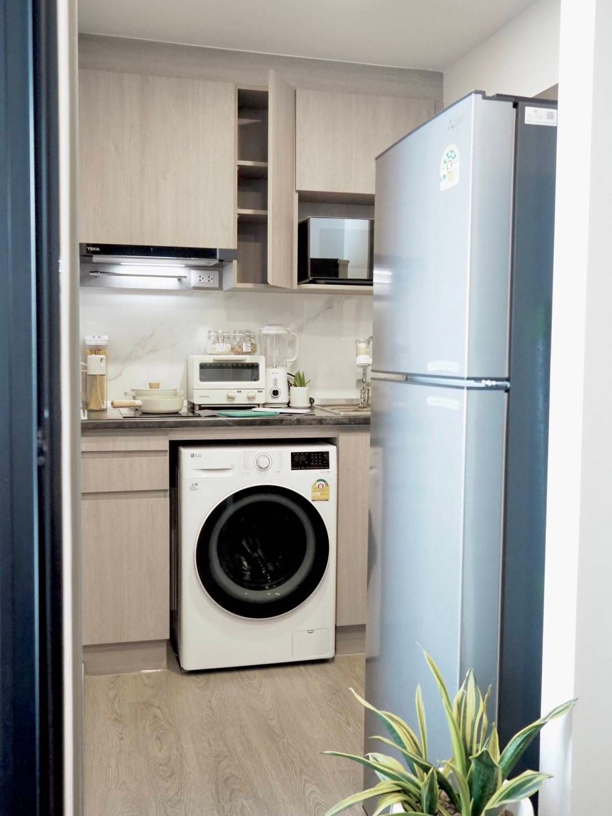 ให้เช่าคอนโดระยอง : ✨ ให้เช่า Brixton Rayong (บริกซ์ตัน ระยอง)  คอนโดใหม่ กลางเมืองระยอง ติดถนนสุขุมวิท เดินทางสะดวก ใกล้โรงเรียน ใกล้ห้าง