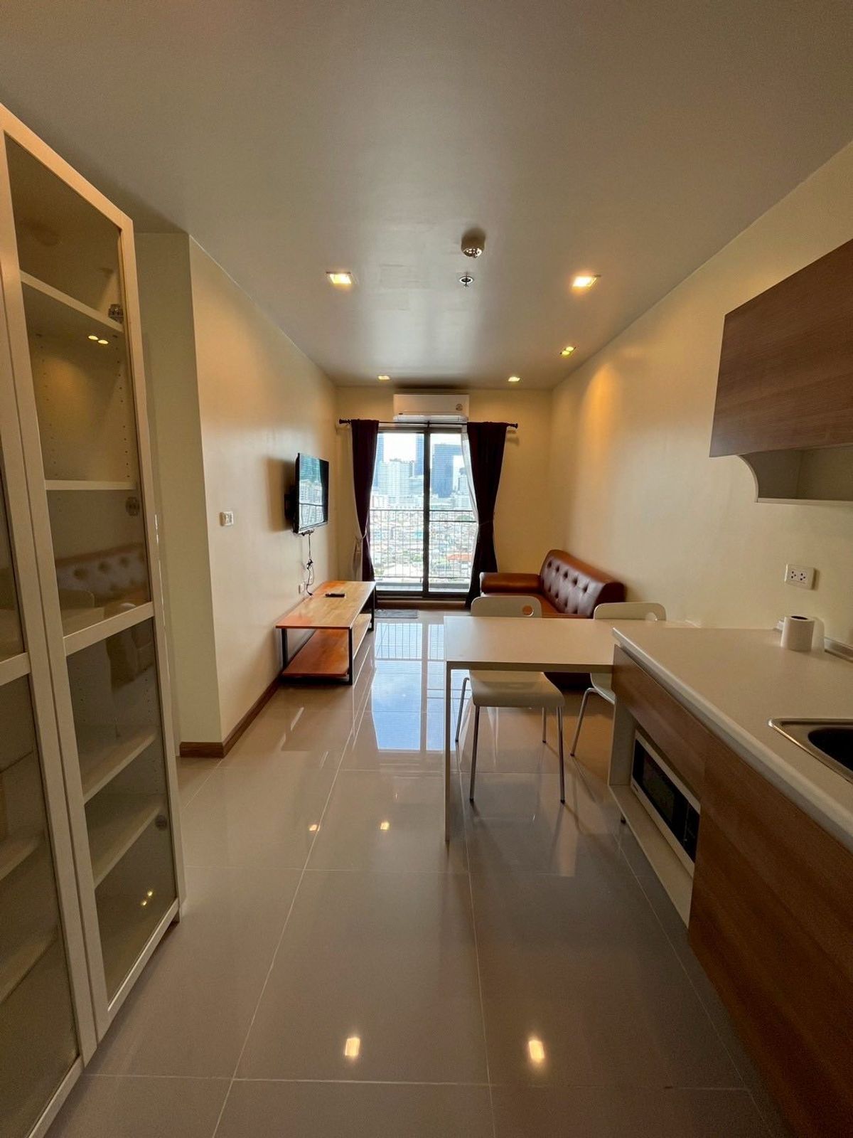 ให้เช่าคอนโดพระราม 9 เพชรบุรีตัดใหม่ RCA : ให้เช่า Casa Asoke Dindeang | 1 ห้องนอน 34 ตร.ม. ชั้น 20 ห้องมุม วิวตะวันออก | 14,000 บาท/เดือน | LINE: @323gqmho | Ref: T1995