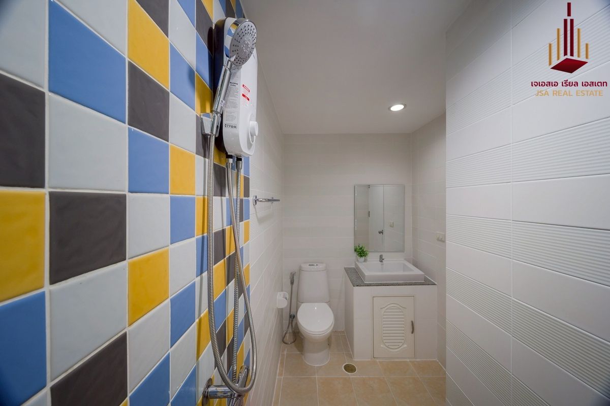 ขายคอนโดพัฒนาการ ศรีนครินทร์ : ✨ For Sale: The IRIS Rama 9-Srinakari Condo ✨💰 Only 2,290,000 THB