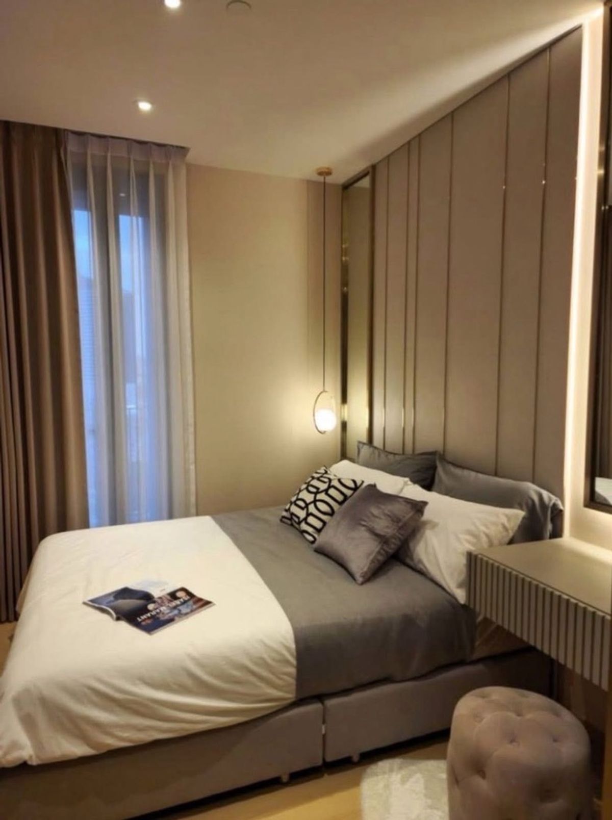 คอนโดพระราม 9 เพชรบุรีตัดใหม่ RCA : ✅𝐀𝐬𝐡𝐭𝐨𝐧 𝐀𝐬𝐨𝐤𝐞 𝐑𝐚𝐦𝐚 𝟗 ห้องมุมขนาด 66 Sq.m 2 bed 2 bed  ตกแต่งสวย พร้อมอยู่ พิเศษเพียง 25.8 MB | Rent 75,000| 