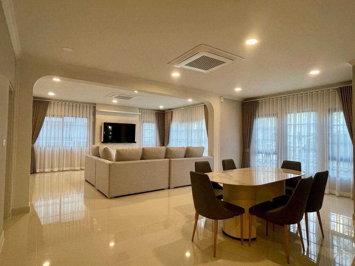 ให้เช่าบ้านบางนา แบริ่ง ลาซาล : บ้านใหม่ หลังใหญ่สุด ✅Centro Bangna ขนาด 303 Sq.m 4 bed 5 bath เพียง 150,000/ Month ติดต่อ 086-795-9997 