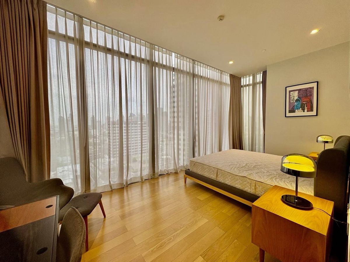 คอนโดสุขุมวิท อโศก ทองหล่อ : 𝐇𝐎𝐓 𝐃𝐄𝐀𝐋 🔥Vittorio สุขุมวิท 39 ขนาด 136.71 Sq.m 2 bed 3 bath เพียง 55 MB | Rent 180,000 | สอบถามเพิ่มเติม 086-795-9997 