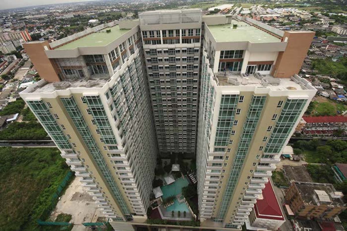 ขายคอนโดพัฒนาการ ศรีนครินทร์ : ขายด่วน คอนโดห้องใหญ่ กว้าง 3 ห้องนอน บนถนนศรีนครินทร์ แยกกรุงเทพกรีฑา