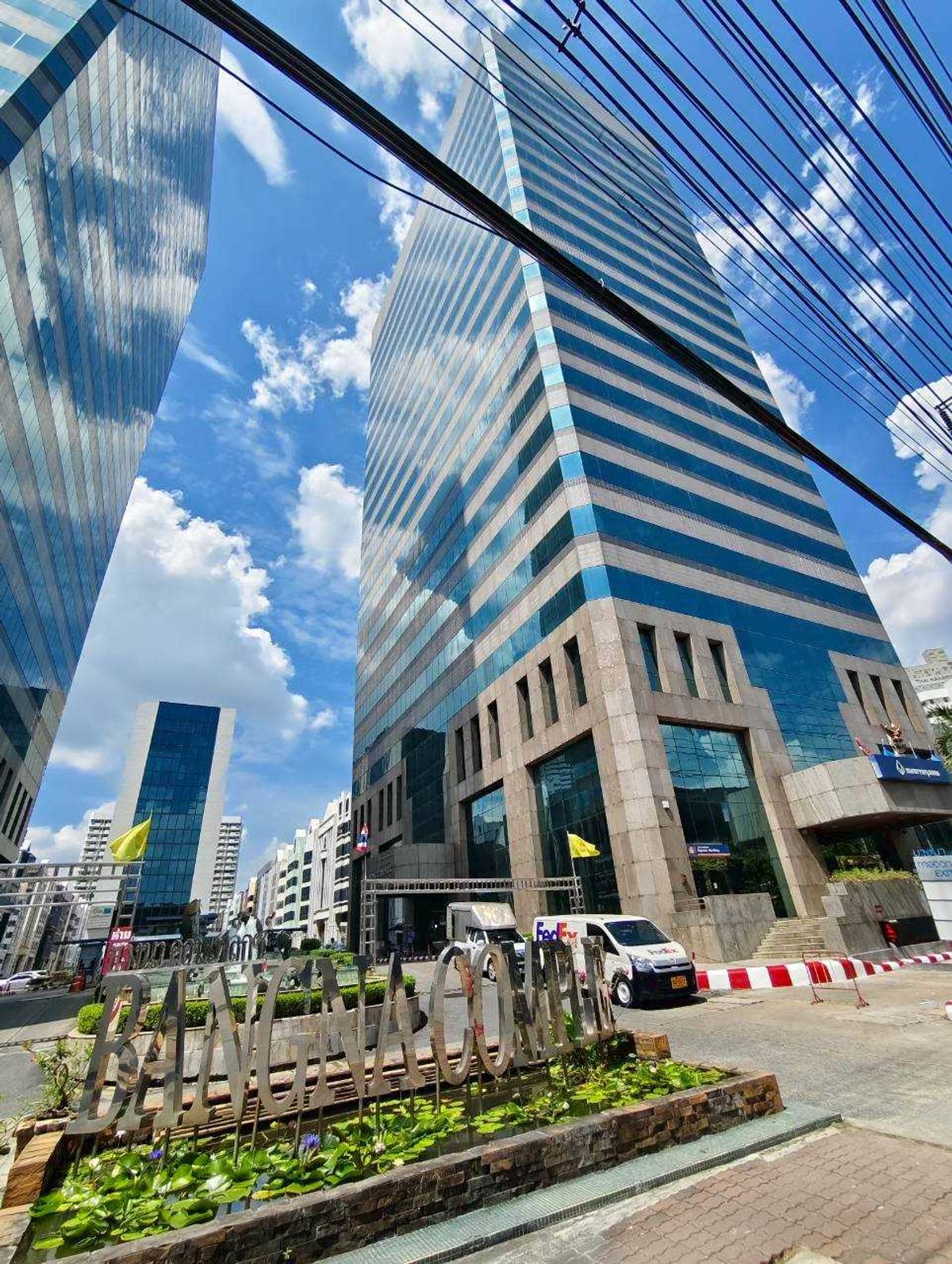 For RentOfficeBangna, Bearing, Lasalle : BANGNA Complex Office Tower
