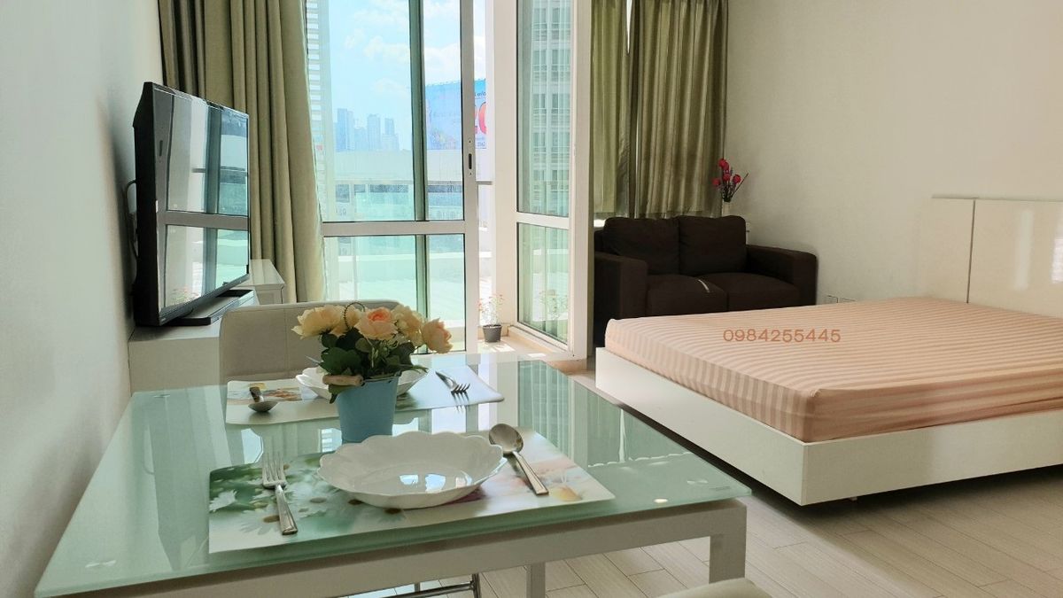ให้เช่าคอนโดพระราม 9 เพชรบุรีตัดใหม่ RCA : (Nice Room for Rent)  TC GREEN Rama9 
