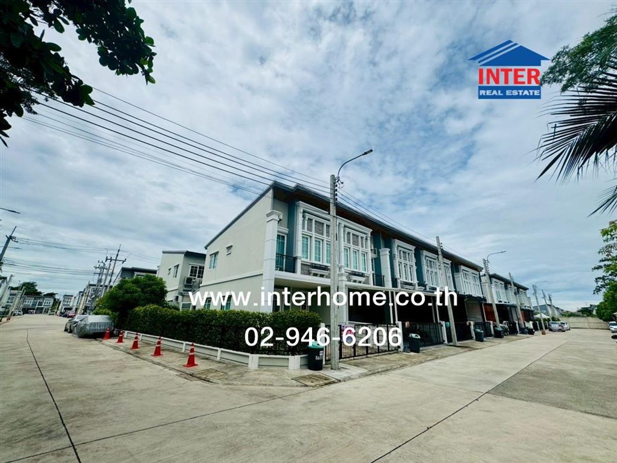 ขายทาวน์โฮมปิ่นเกล้า จรัญสนิทวงศ์ : ทาวน์เฮ้าส์ 2 ชั้น 31.4 ตร.ว. หมู่บ้านโกลเด้นท์ทาวน์ ศิริราช-ราชพฤกษ์ ซอยแก้วเงินทอง ถนนพระเทพตัดใหม่ ถนนจรัญสนิทวงศ์ เขตบางกอกน้อย กรุงเทพมหานคร