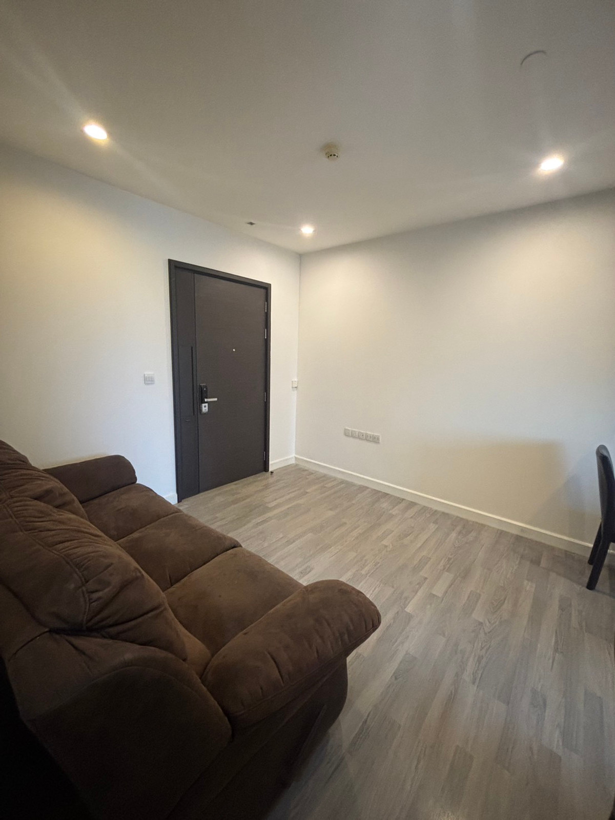 ให้เช่าคอนโดสยาม จุฬา สามย่าน : For Rent The Room Rama 4 | Near MRT Samyan | เงียบสงบ เป็นส่วนตัว | ใกล้สาทร–สีลม