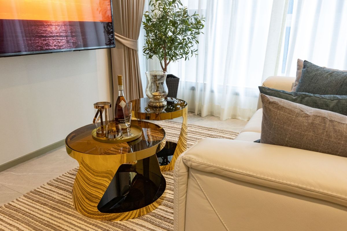 ขายคอนโดสุขุมวิท อโศก ทองหล่อ : ✨ HYDE HERITAGE THONGLOR – Super Luxury Condo ✨  1 Bedroom 43.52 ตร.ม.  HOTDEAL  9.9 ลบ. 📌 พีรพงศ์ ฟีฟ่า 087-808-3690