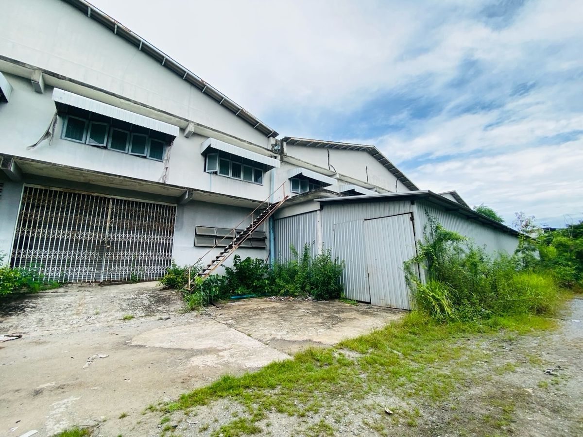 ขายที่ดินราษฎร์บูรณะ สุขสวัสดิ์ : ที่ดินสีม่วง + โกดัง + สำนักงาน + ใบอนุญาต รง.4 กว่า 10 ไร่ สุขสวัสดิ์ 84 (ซอยวัดคู่สร้าง)